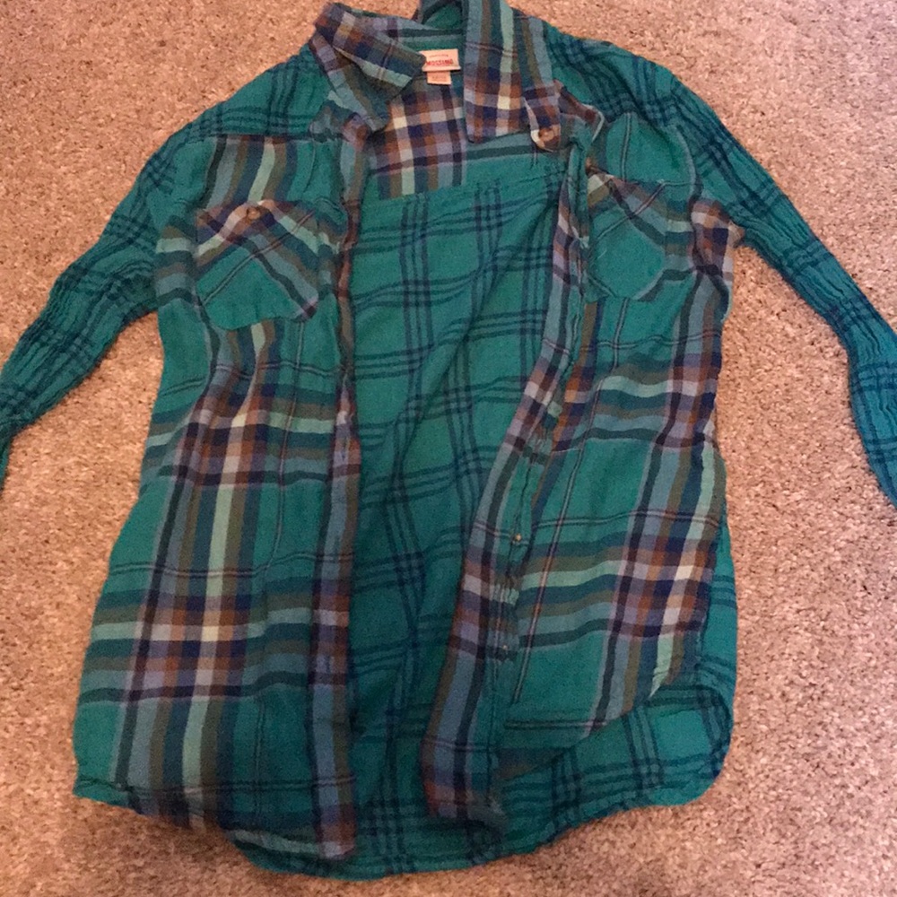 Long sleeve blue plaid T-shirt